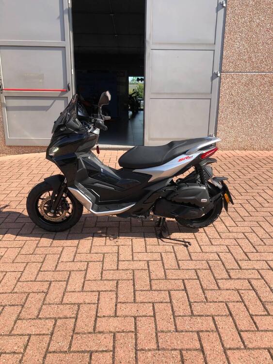 Aprilia SR GT 200 (2022 - 24) (3)