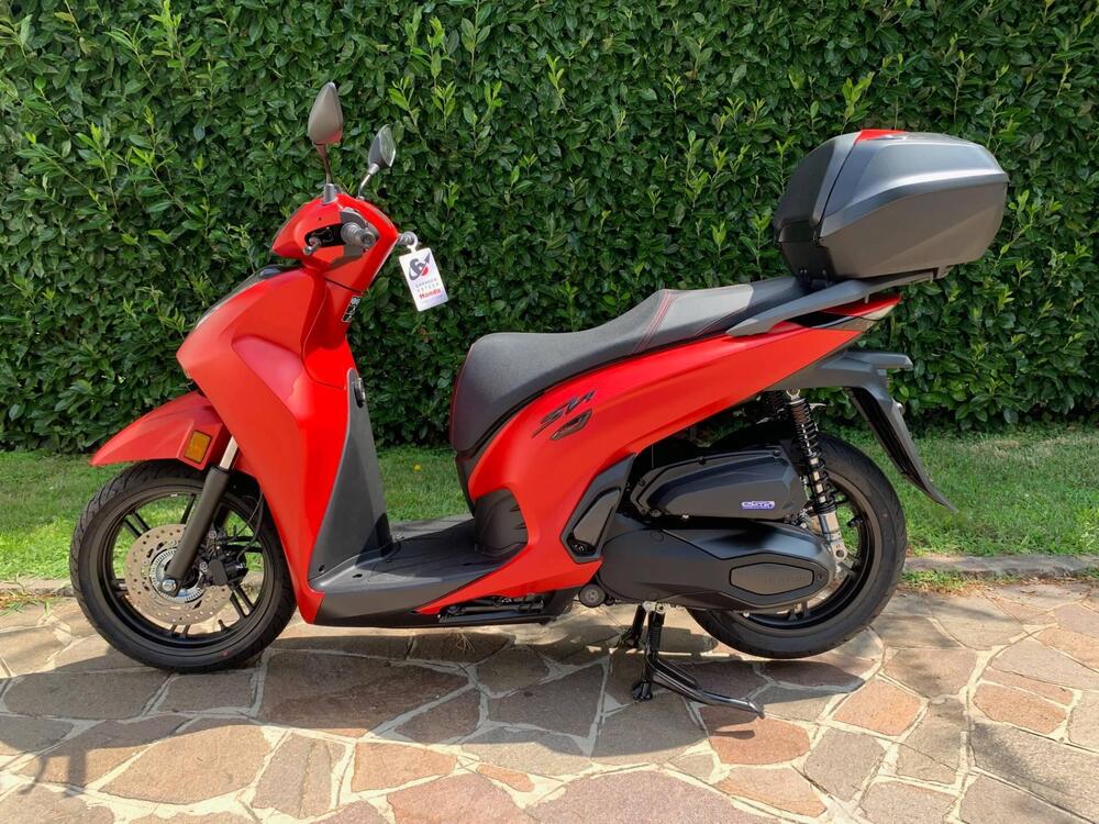 Honda SH 350i Sport (2025) (2)