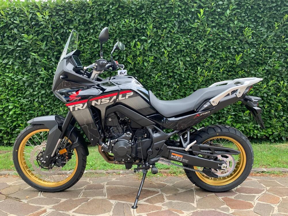 Honda Transalp XL750 (2025) (2)
