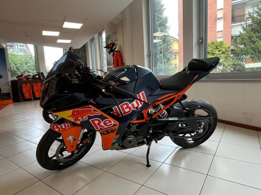 KTM RC 390 (2022 - 25) (3)