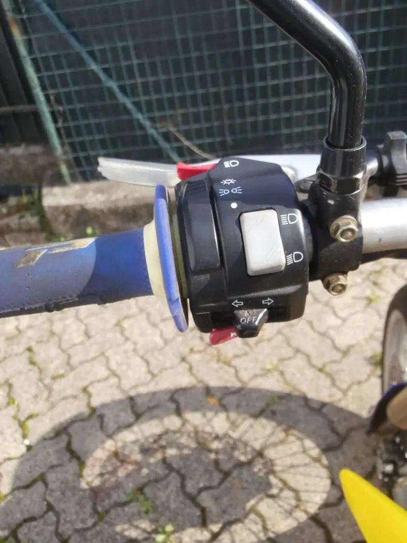 Husqvarna SM 125 S (2002 - 04) (12)