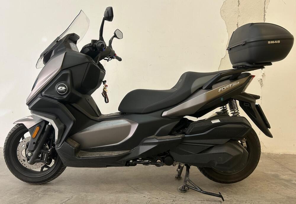 QJ Motor Fort 350 (2024)