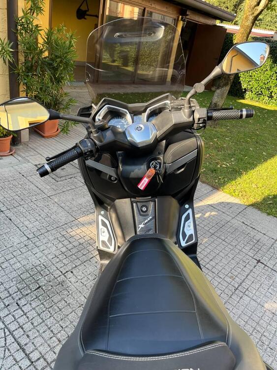 Yamaha X-Max 400 Momodesign (2014 - 16) (3)