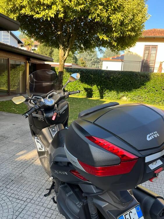 Yamaha X-Max 400 Momodesign (2014 - 16) (4)
