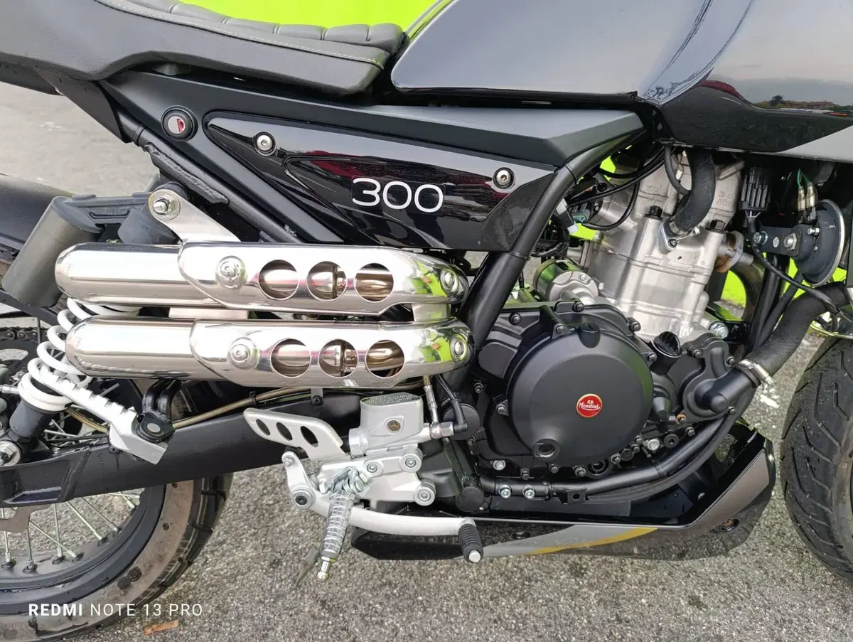FB Mondial HPS 300 (2020 - 21) (6)