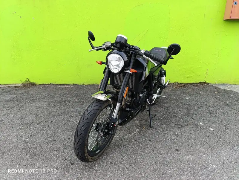 FB Mondial Sport Classic 300 (2019 - 20) (2)