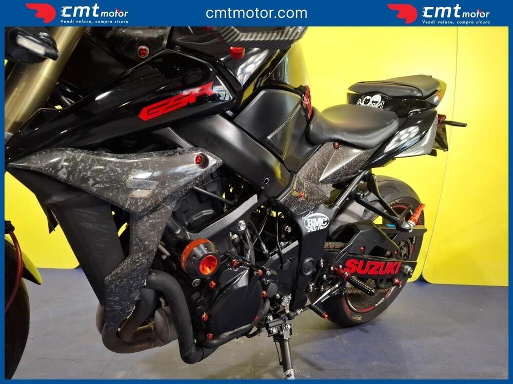 Suzuki GSR 750 (2010 - 15) (4)