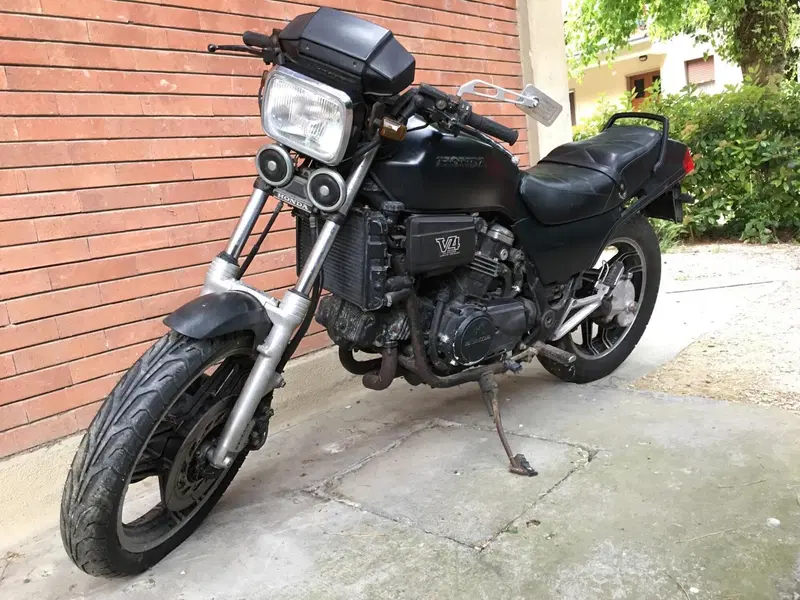 Honda VF 750S
