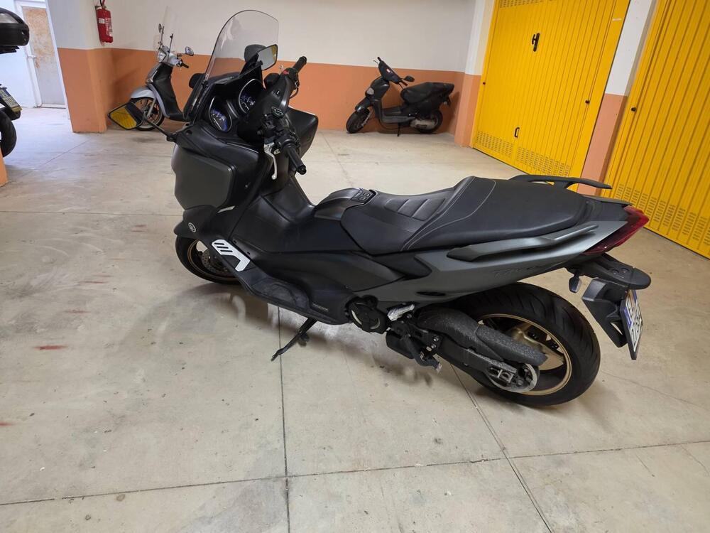 Yamaha T-Max 560 Tech Max (2021)