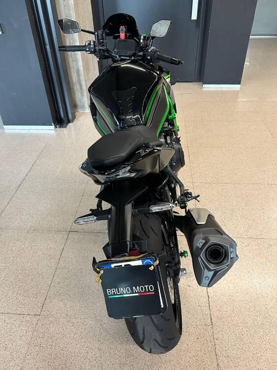 Kawasaki Z H2 (2020) (4)
