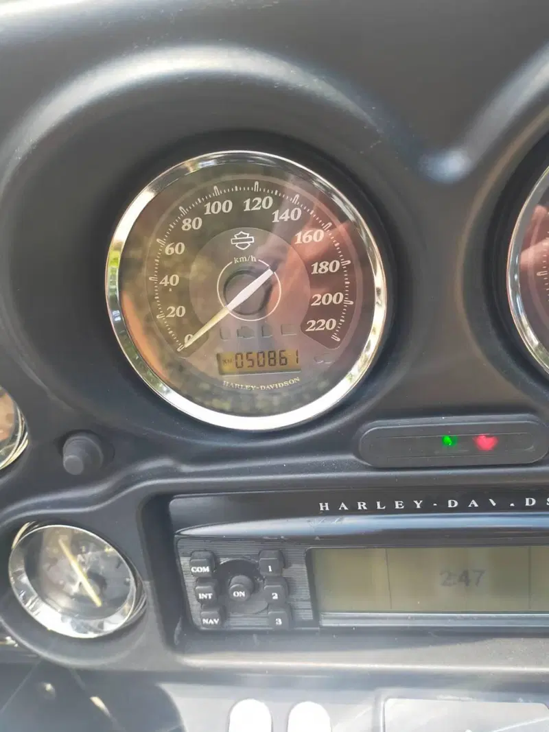 Harley-Davidson 1690 Electra Glide Ultra Limited (2010 - 13) - FLHTK (4)