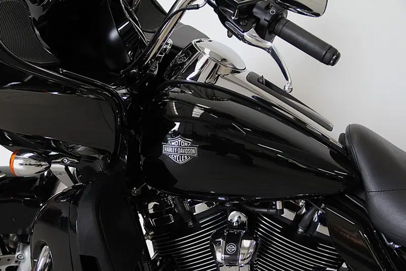 Harley-Davidson 114 Road Glide Limited (2020) - FLTRK (13)