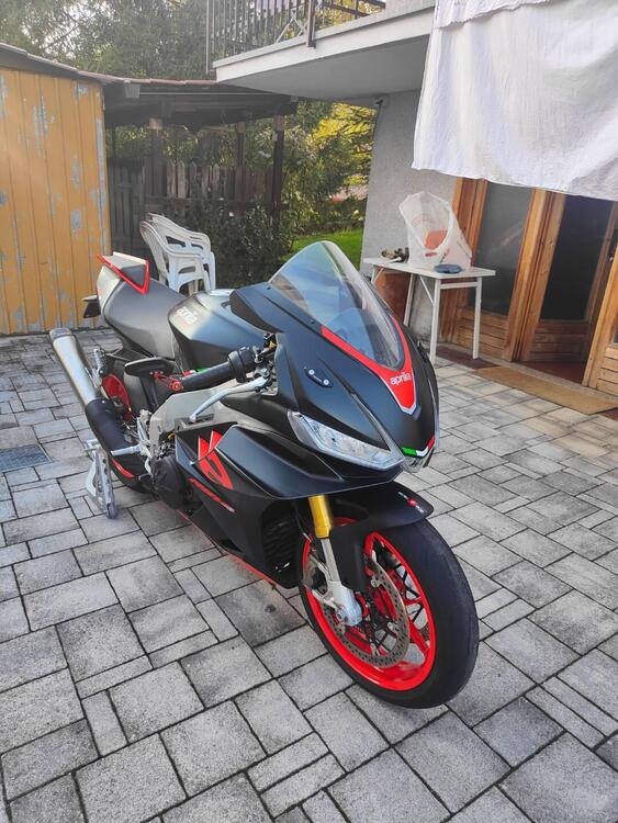 Aprilia RSV4 1100 (2021 - 24) (2)