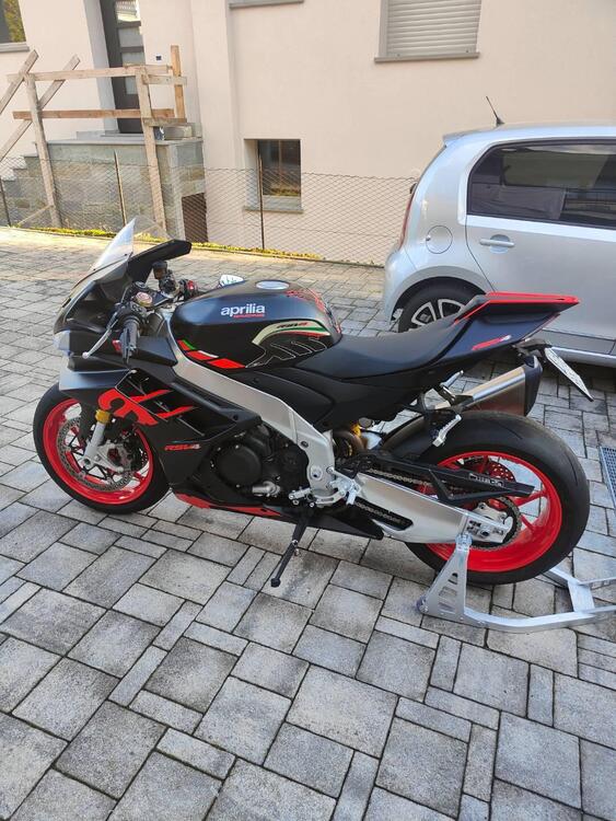 Aprilia RSV4 1100 (2021 - 24) (4)
