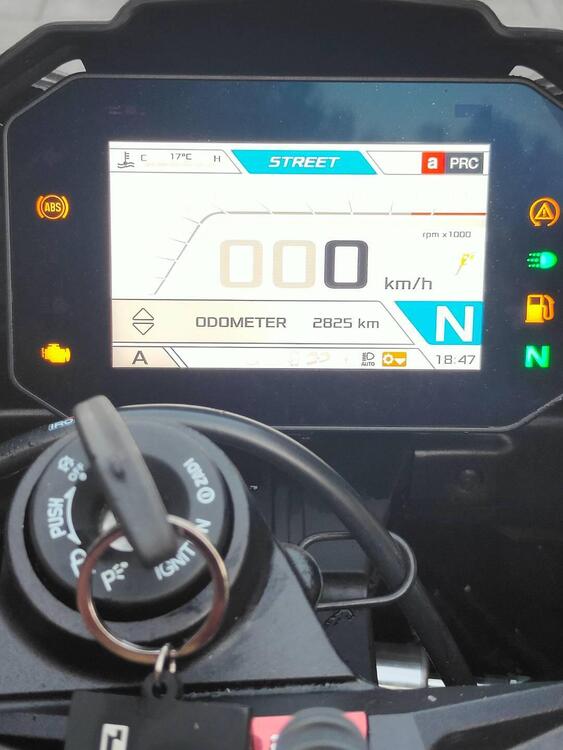 Aprilia RSV4 1100 (2021 - 24) (5)