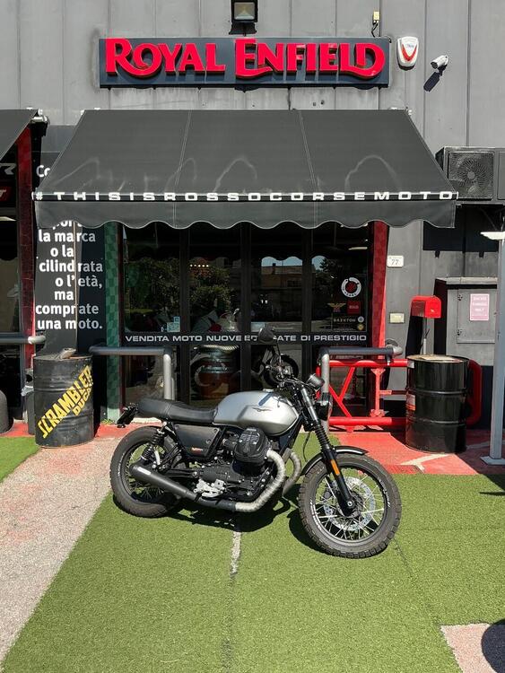 Moto Guzzi V7 III Rough (2018 - 20)