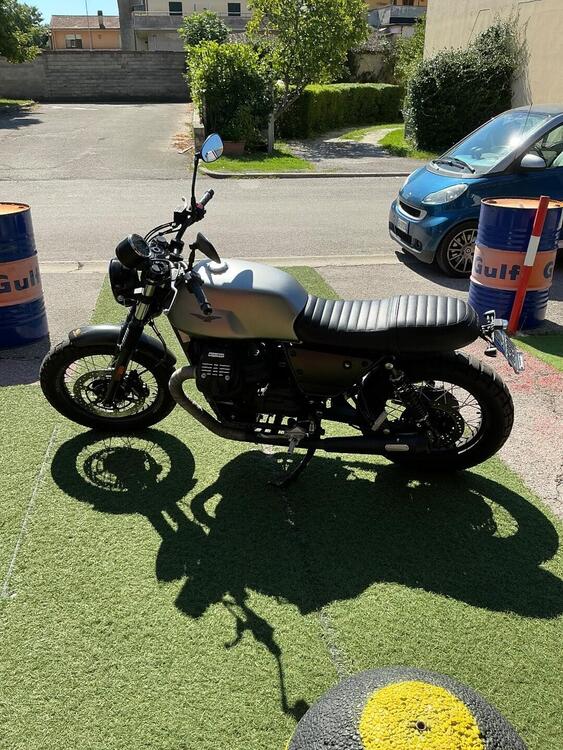 Moto Guzzi V7 III Rough (2018 - 20) (4)