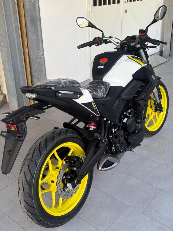 Motron Motorcycles Nomad 125 (2022 - 25) (4)