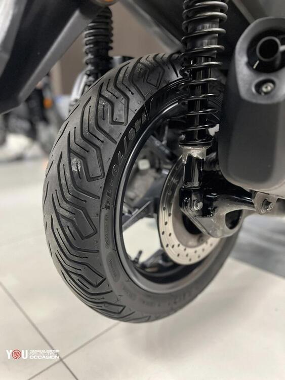 Yamaha X-Max 300 ABS (2017 - 20) (4)