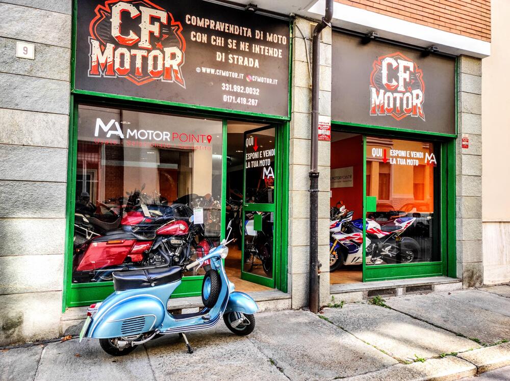 Piaggio Vespa 150 PX (1980 - 00) (2)