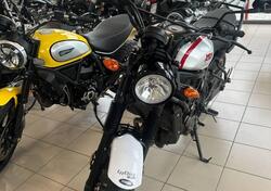 Yamaha XSR 700 XTribute (2021) usata