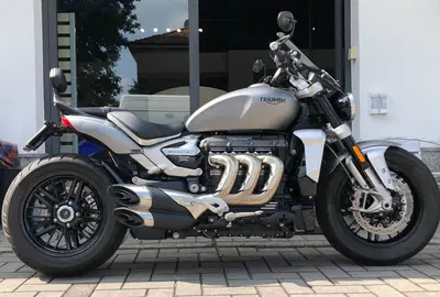 Triumph Rocket 3 R (2021 - 24) usata