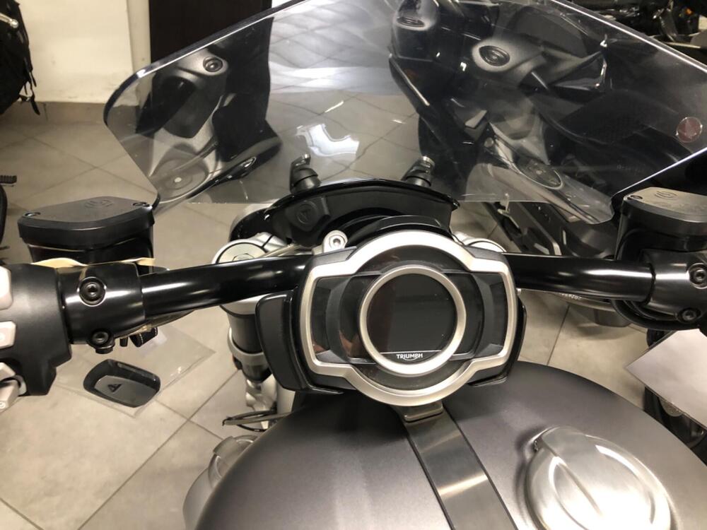 Triumph Rocket 3 R (2021 - 24) (4)