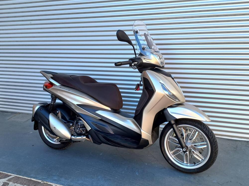 Piaggio Beverly 300 ABS-ASR (2021 - 25) (3)