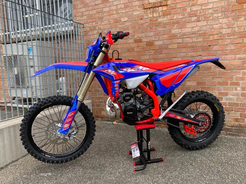 Betamotor RR 300 2T Enduro Race (2026) (2)
