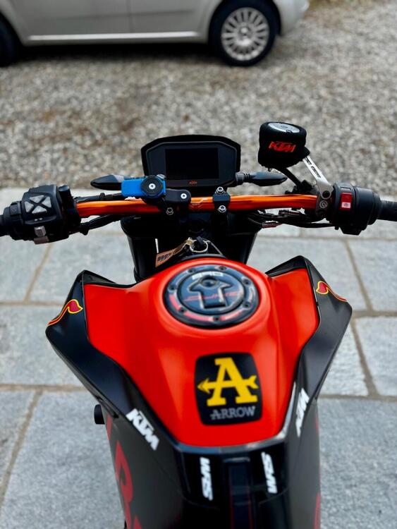 KTM 890 Duke (2021 - 23) (4)