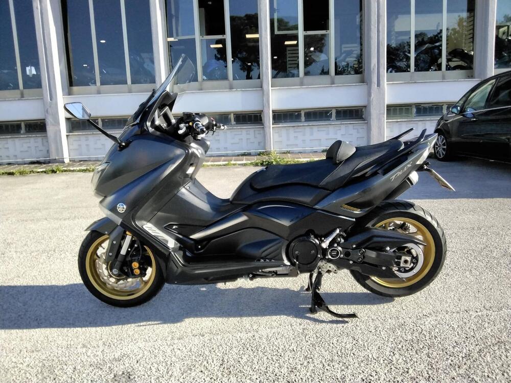 Yamaha T-Max 530 Iron Max (2014 - 17) (2)