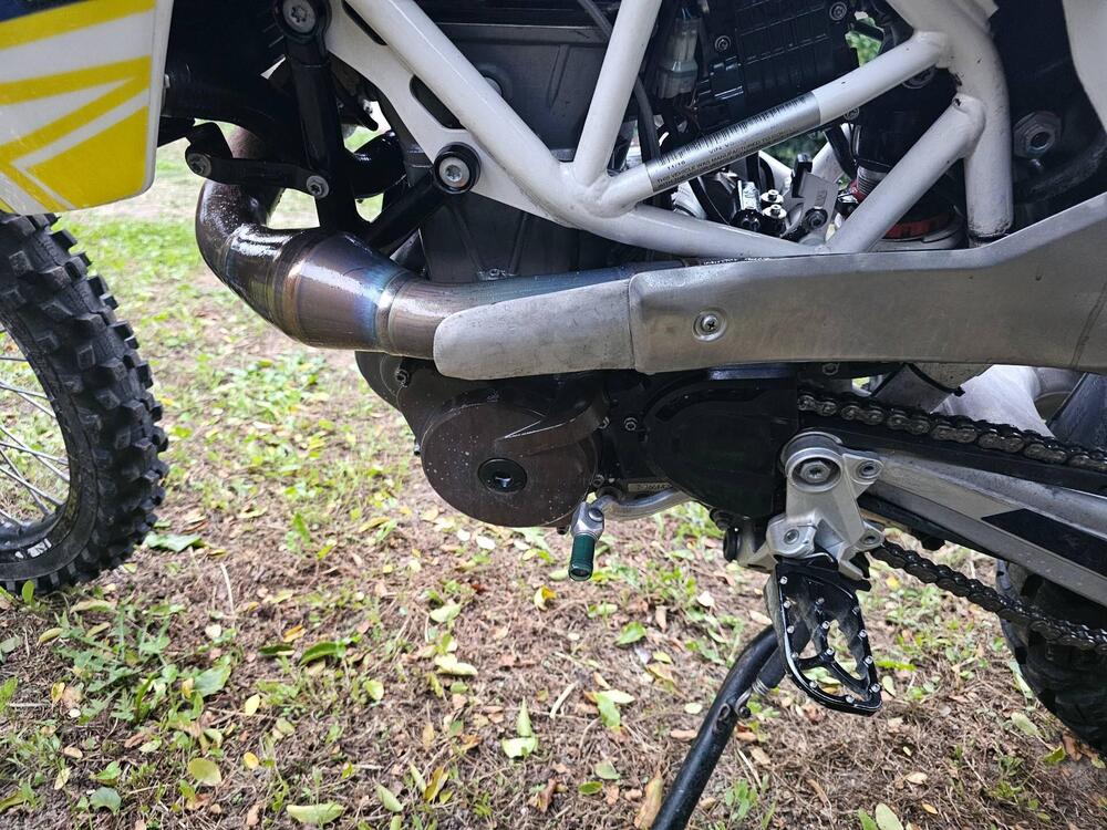 Husqvarna 701 Enduro (2017 - 19) (4)