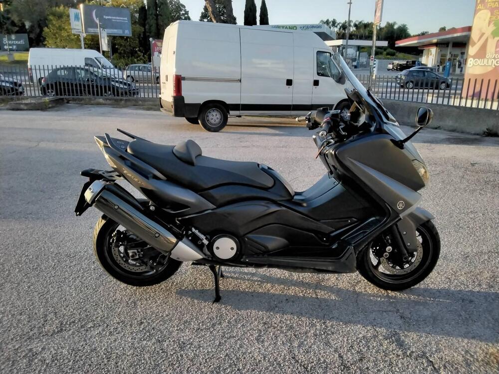 Yamaha T-Max 530 (2015 - 16)
