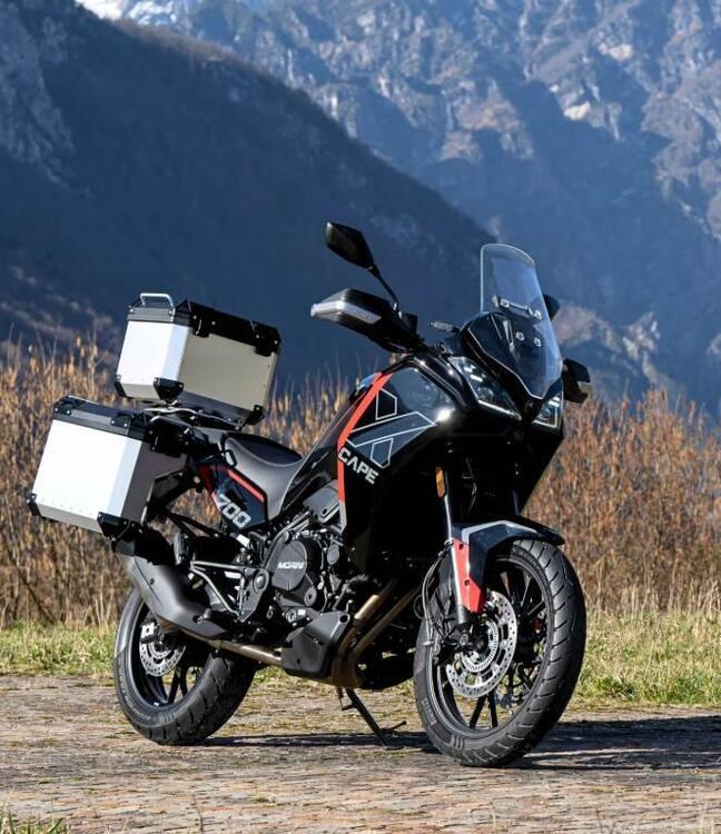 Moto Morini X-Cape 700 (2025)