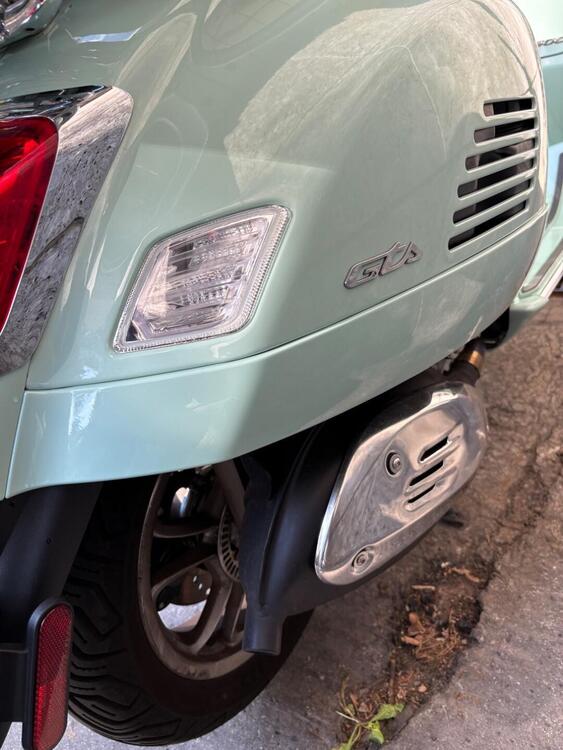 Vespa GTS 300 (2023 - 24)