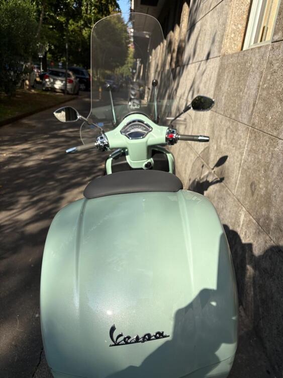 Vespa GTS 300 (2023 - 24) (4)
