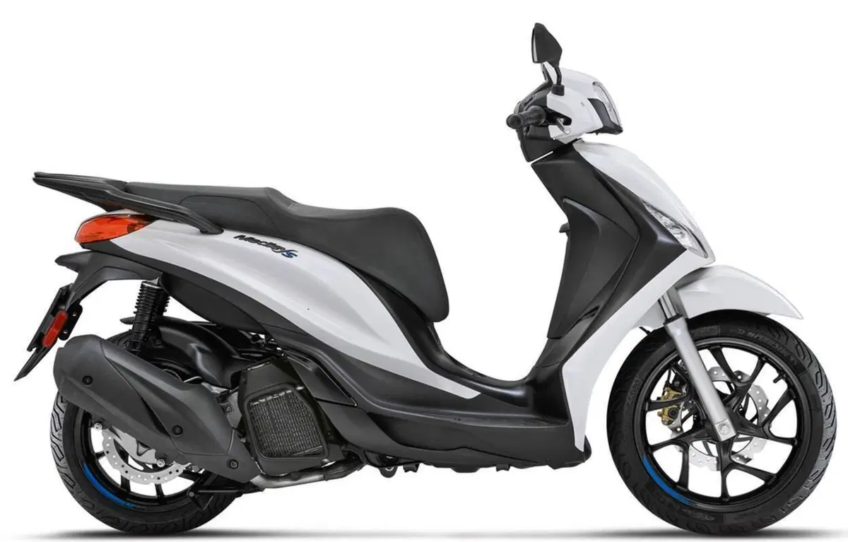 Piaggio Medley 200 S (2025 - 26) (4)