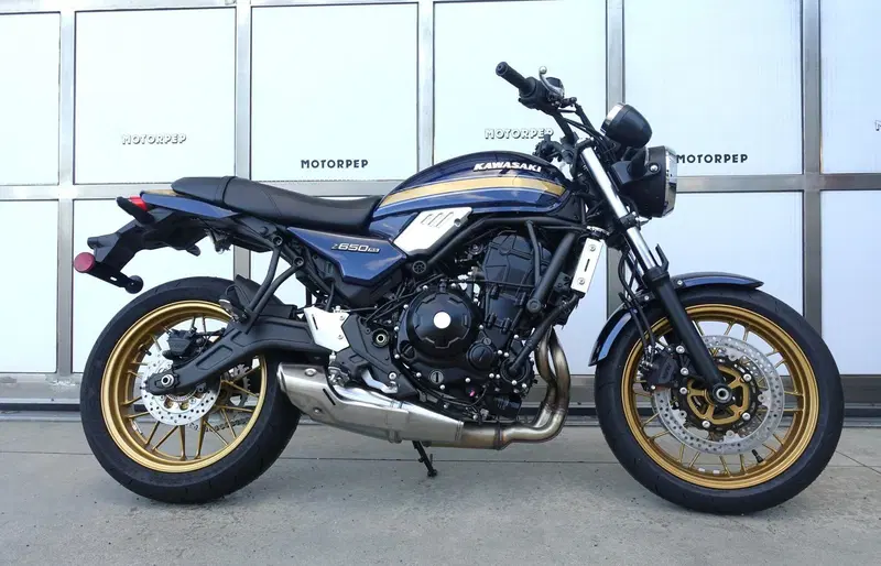Kawasaki Z 650 RS (2025 - 26) (3)