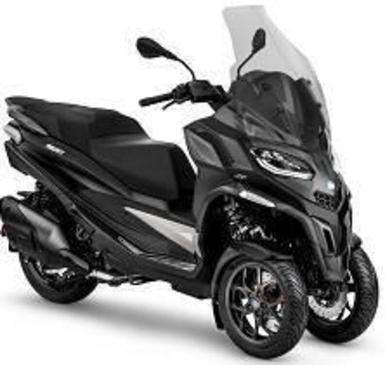 Piaggio MP3 530 Hpe Exclusive (2025) (3)