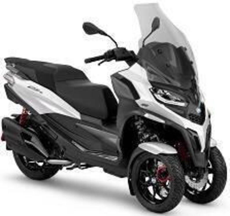 Piaggio MP3 400 Sport Hpe (2025) (3)