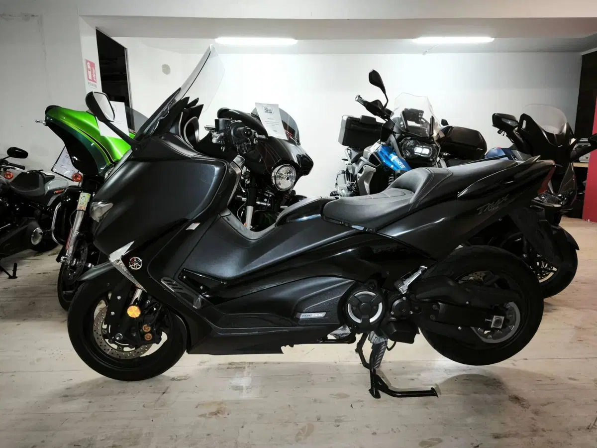 Yamaha T-Max 530 (2017 - 19)