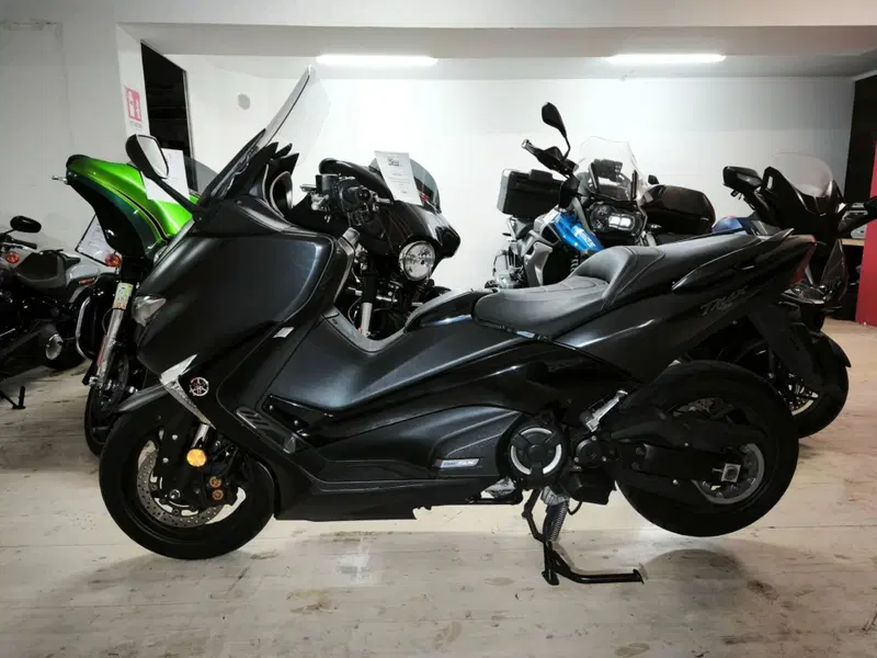 Yamaha T-Max 530 (2017 - 19)