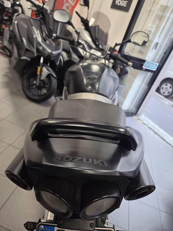 Suzuki GSR 600 (2006 - 11) (3)