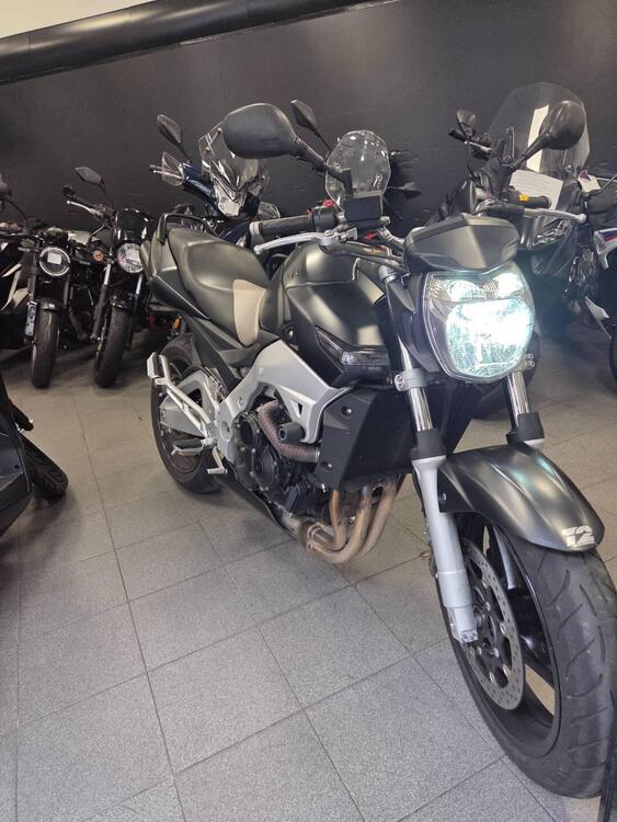 Suzuki GSR 600 (2006 - 11) (5)
