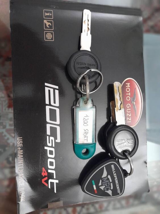 Moto Guzzi Sport 1200 4V (2009 - 12) (2)