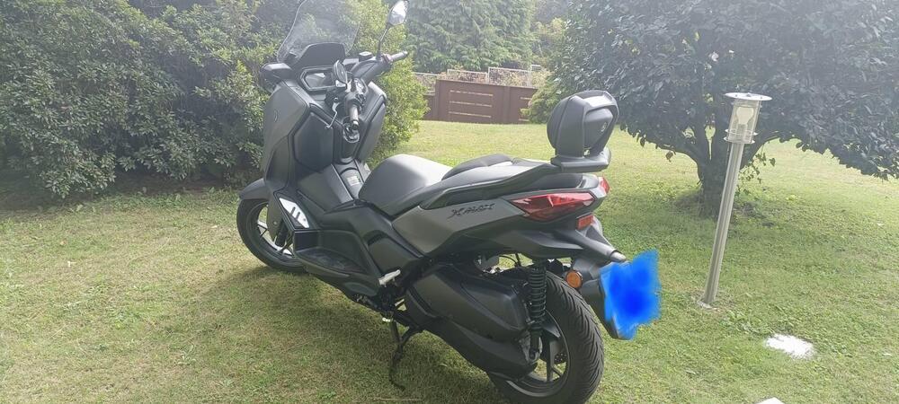 Yamaha X-Max 300 (2025)