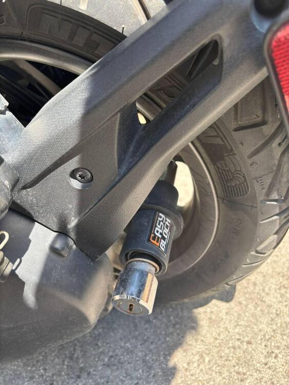 Piaggio Beverly 400 S ABS-ASR (2021 - 24) (5)