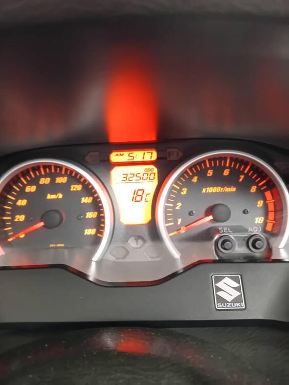 Suzuki Burgman AN 400 Limited Edition (2006 - 09) (5)