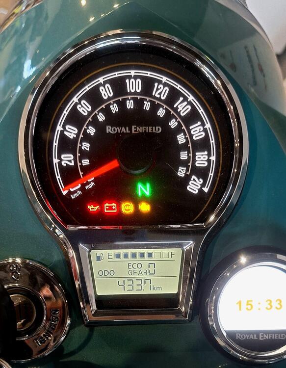 Royal Enfield Classic 650 (2025) (4)