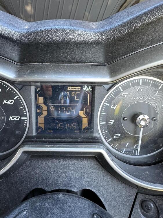 Yamaha X-Max 300 Tech Max (2021 - 24) (4)